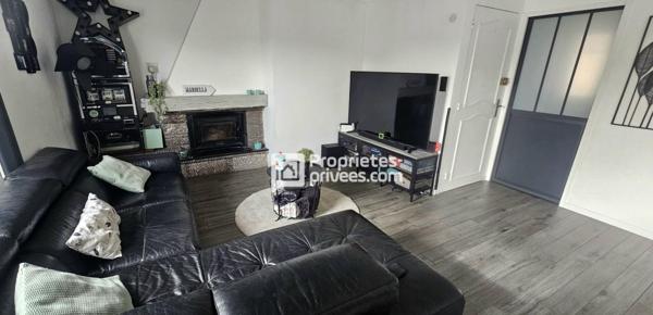 Maison Saint Laurent De La Salanque de 180 m2 divisée en deux appartements