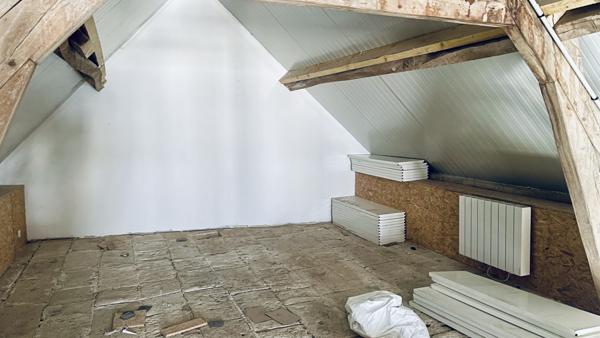 Ville (60400) Dépendance à amenager