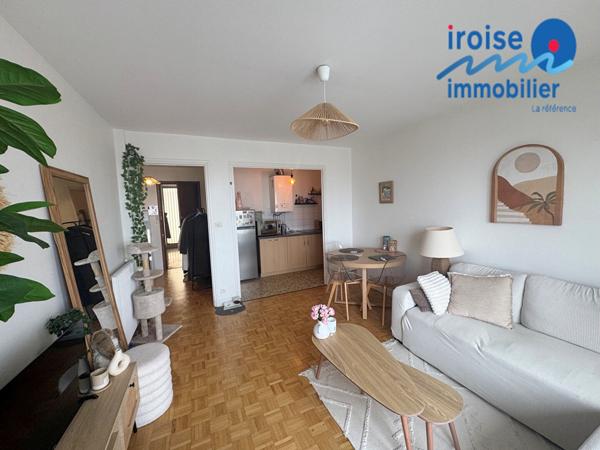 APPARTEMENT T2 AVEC PARKING PRIVÉ ET ASCENSEZUR
