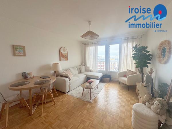 APPARTEMENT T2 AVEC PARKING PRIVÉ ET ASCENSEZUR