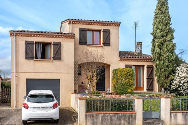 Le calme résidentiel, la lumière et une piscine pour profiter pleinement; votre nouvelle vie commence ici !