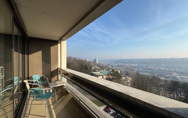 Appartement à louer    4 pièces • 81,71 m2 Lyon 9