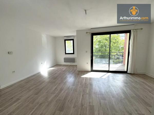 Vente                                                      Appartement
                        
                     4 pièces                      79 m2                     à Compiègne