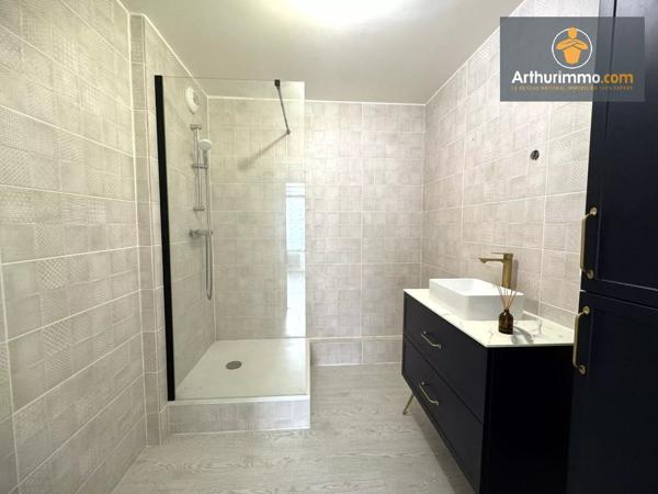 Vente                                                      Appartement
                        
                     4 pièces                      79 m2                     à Compiègne