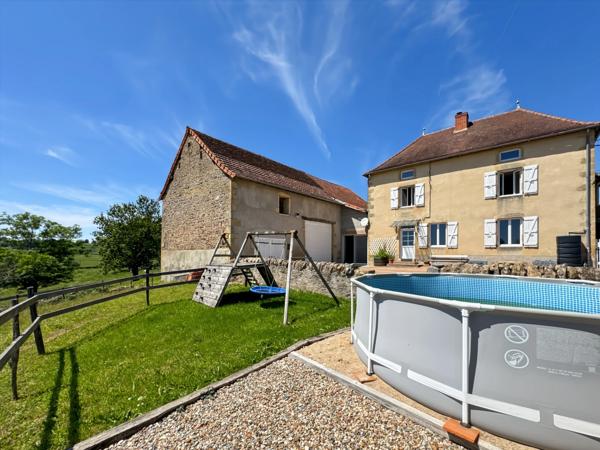 Maison à vendre LA CLAYETTE (71) 187m², 6 pièces, 3 chambres, dépendances, terrain 8751 m²