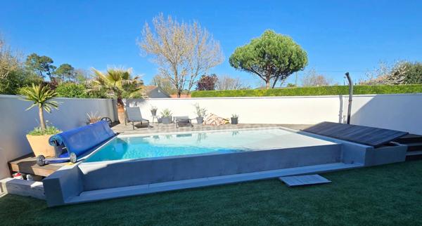 Maison spacieuse et atypique à vendre, 4 pièces à Villenave d'Ornon (33)