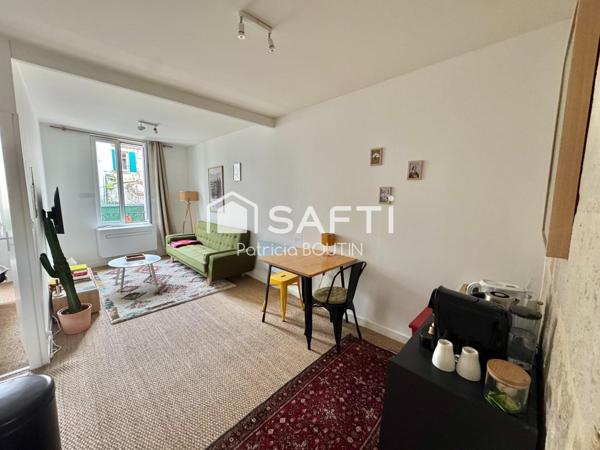 IMMEUBLE DE STANDING DE 3 APPARTEMENTS EN CENTRE VILLE DE NIORT !