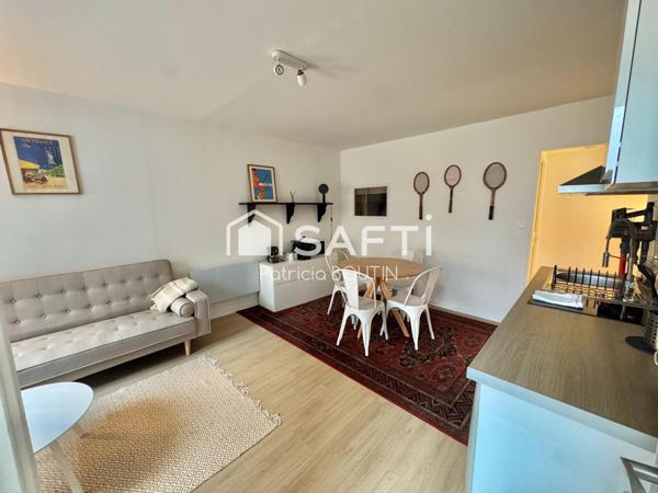 IMMEUBLE DE STANDING DE 3 APPARTEMENTS EN CENTRE VILLE DE NIORT !