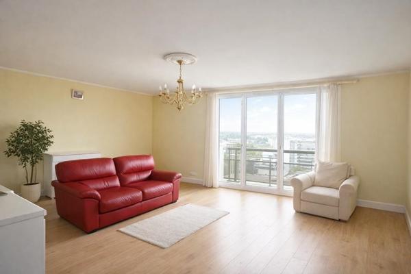 Appartement à vendre 108 400 € Nantes 4 p 88 m² DPE C