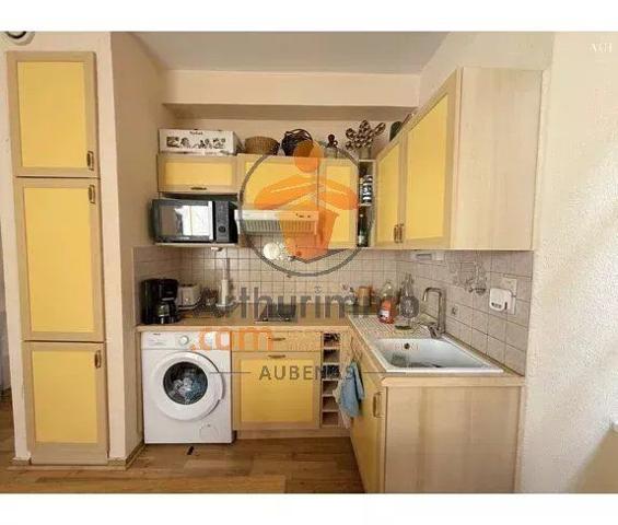 Vente                                                      Appartement
                        
                     3 pièces                      35 m2                     à Aubenas