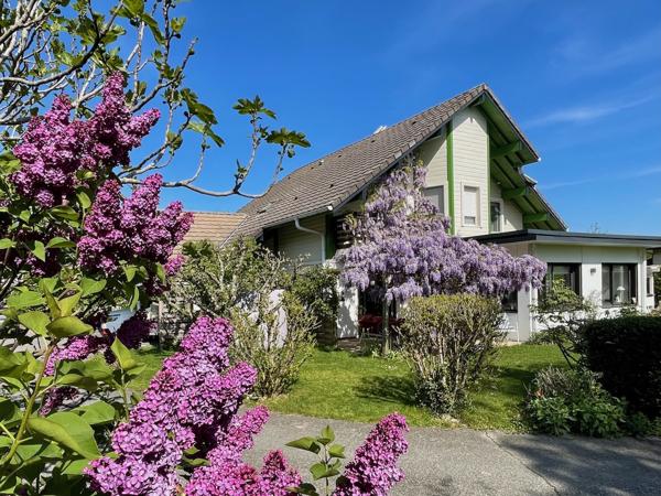 Divonne-les-Bains (01220) Maison familiale 4 chambres - Calme, nature et confort moderne