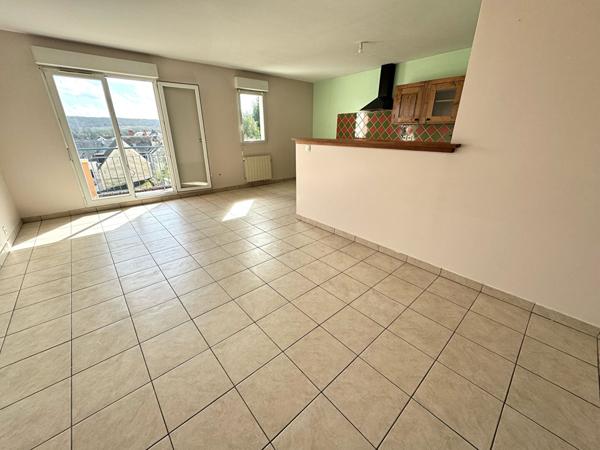 Appartement 3 pièces 67 m² à vendre à Étampes, balcon, 2 parkings, cave, proche gare RER C
