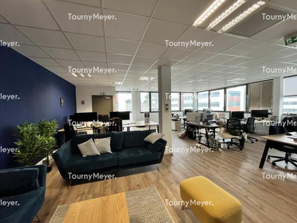 BUREAUX A LOUER A PESSAC
