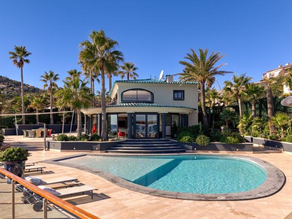 Vente Villa de luxe Anthéor 4 Pièces 224 m²