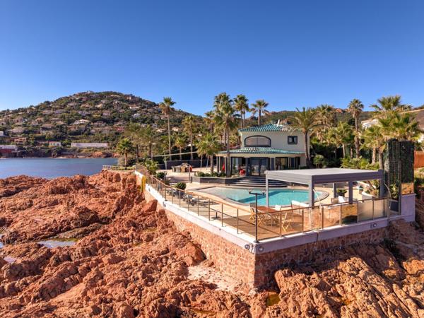 Vente Villa de luxe Anthéor 4 Pièces 224 m²