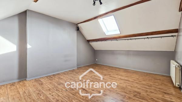 A vendre maison 5 pièces avec logement indépendant sur SAINT MARCEL (71)