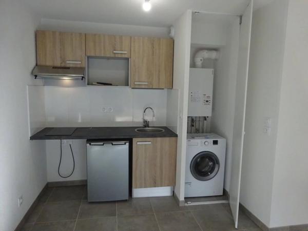 A LOUER - SAINT ORENS DE GAMEVILLE - Appartement  T2 d'une surface de 45.38 m² avec balcon et places de parkings -  217-FG