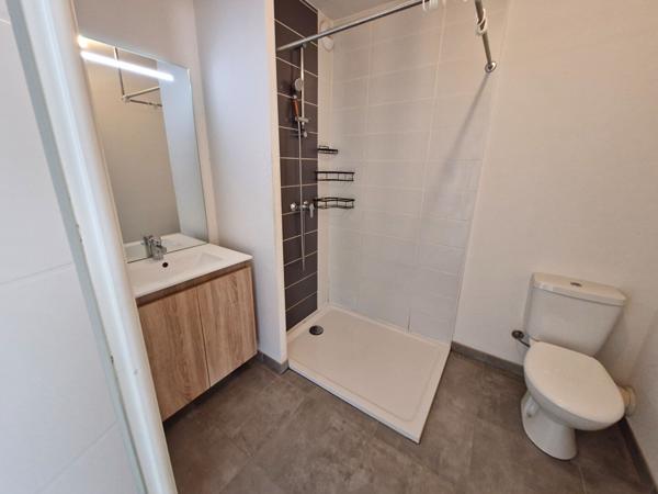 A LOUER - SAINT ORENS DE GAMEVILLE - Appartement  T2 d'une surface de 45.38 m² avec balcon et places de parkings -  217-FG