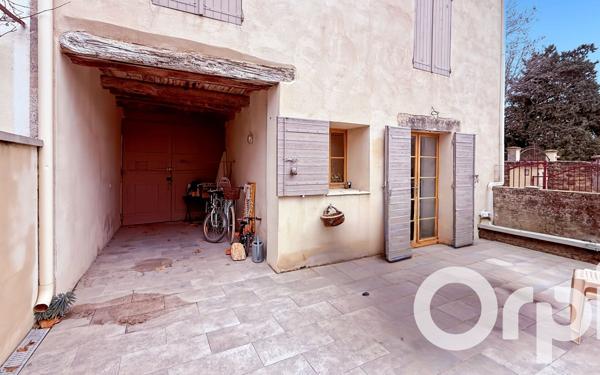 Maison à vendre    4 pièces •  Sainte-Cécile-les-Vignes