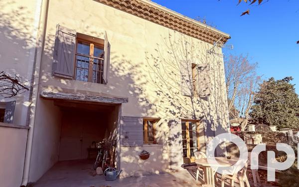 Maison à vendre    4 pièces •  Sainte-Cécile-les-Vignes