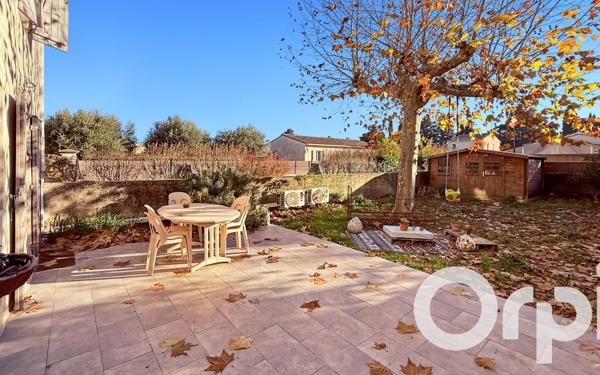 Maison à vendre    4 pièces •  Sainte-Cécile-les-Vignes