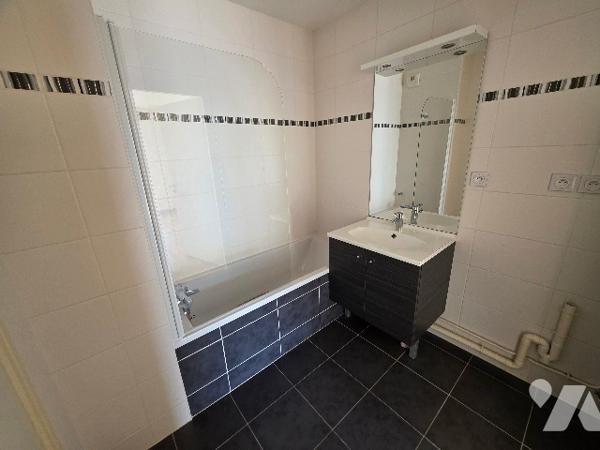 T2 PIÈCES CESSON-SÉVIGNÉ CENTRE à proximité de la Vilaine  45,19 m² hab terrasse sud-ouest parking