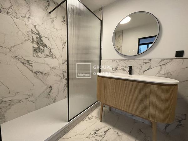 Appartement T5 à vendre Le Mail - 93 m² (réf : ALG25875)