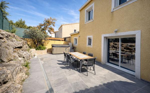 Maison à vendre    4 pièces •  Villemoustaussou