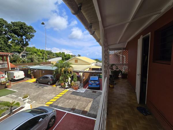 INVESTISSEMENT PREMIUM : Ensemble Immobilier de 6 Lots d'appartements + Maison individuelle