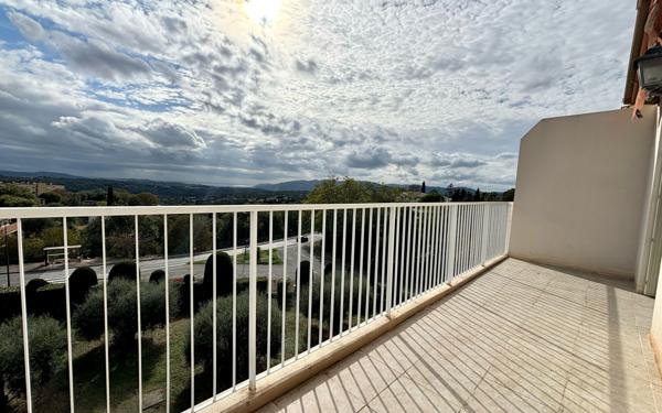 Appartement à vendre    3 pièces • 59 m2 Grasse