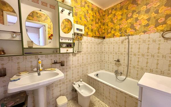 Appartement à vendre    3 pièces • 59 m2 Grasse