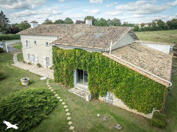 Maison à vendre |  Mazières-sur-Béronne |  6 pièces | 254 m²