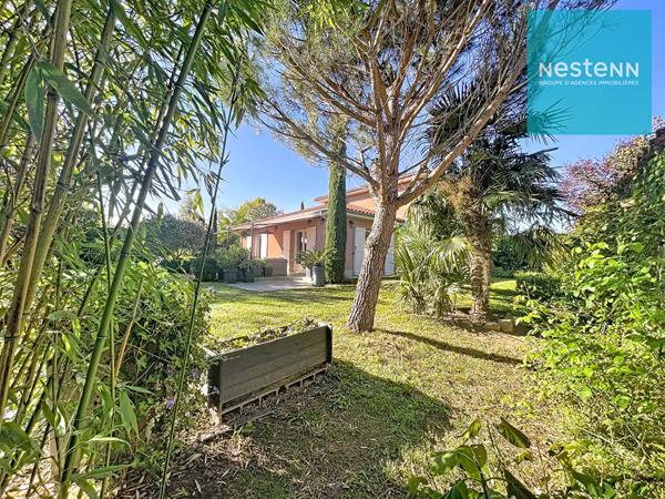 Maison contemporaine Montbrison - 6 pièces - 4 chambres avec superbe jardin arboré de plus de 1000 m²