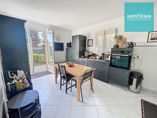 Maison contemporaine Montbrison - 6 pièces - 4 chambres avec superbe jardin arboré de plus de 1000 m²