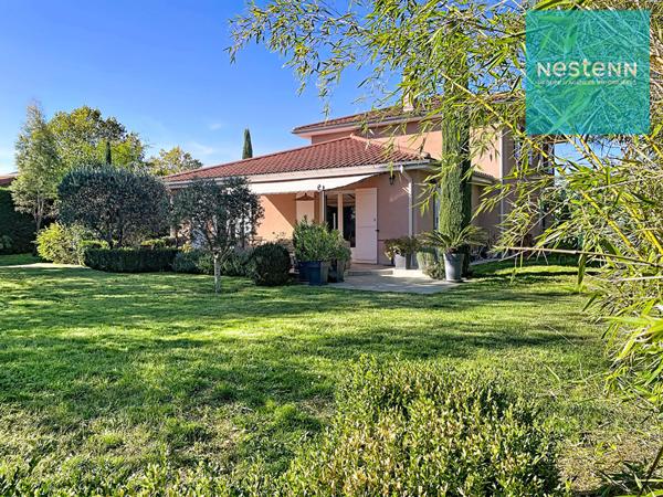 Maison contemporaine Montbrison - 6 pièces - 4 chambres avec superbe jardin arboré de plus de 1000 m²