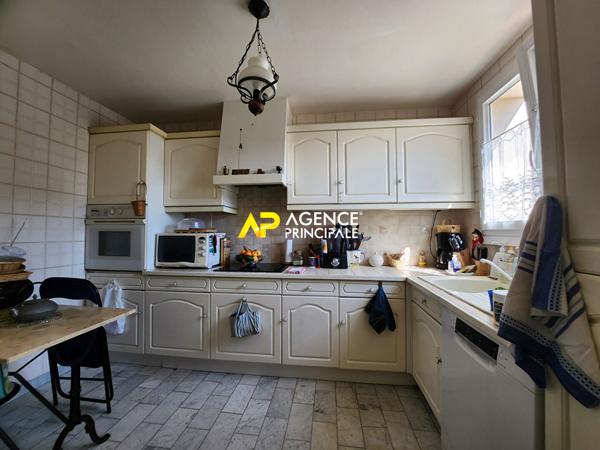 Maison 5 pièces, 4 chambres à Orgemont ARGENTEUIL. €328 600 ** - Référence 4409