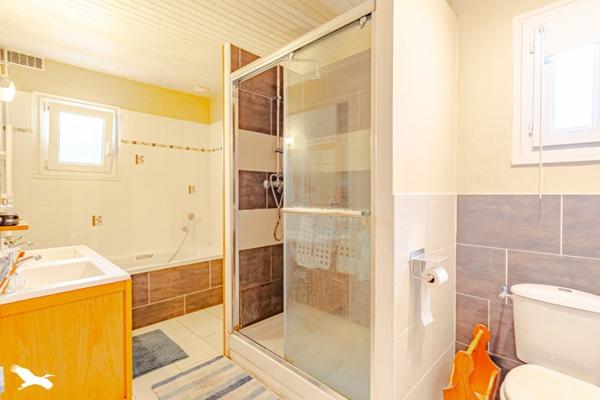 Maison à vendre |  Sainte-Eulalie |  6 pièces | 143 m²