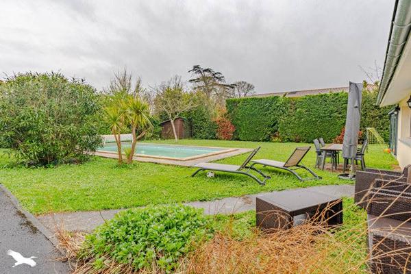 Maison à vendre |  Sainte-Eulalie |  6 pièces | 143 m²