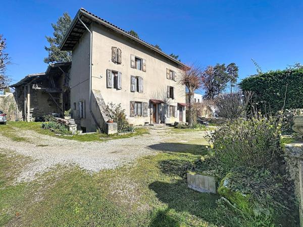 Propriété de caractère avec vue panoramique et fort potentiel d’aménagement