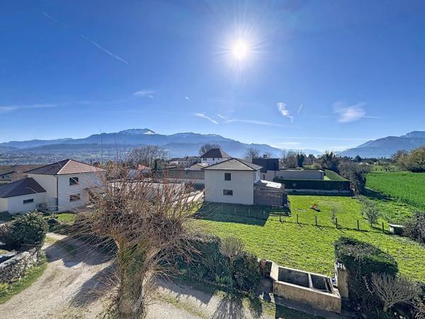 Propriété de caractère avec vue panoramique et fort potentiel d’aménagement