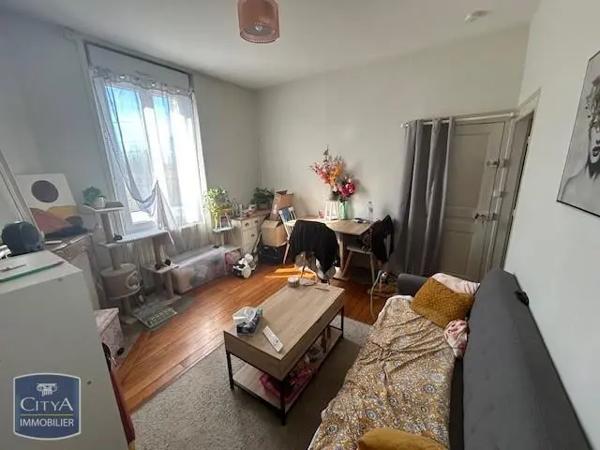 Appartement à louer 2 pièces 39.56m² Saint-Doulchard (18230)