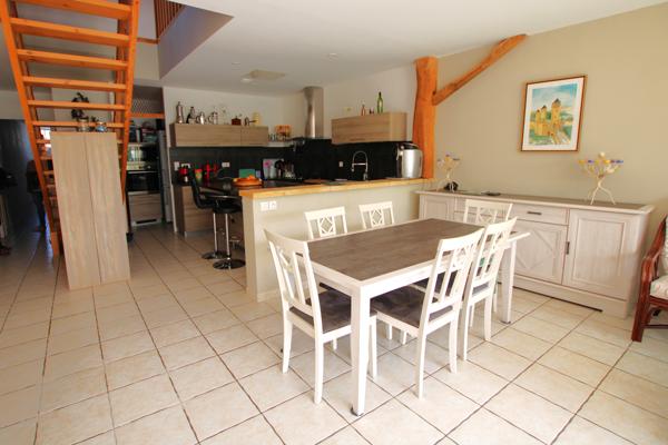 Maison familiale - 5 chambres - Proche de toutes commodités