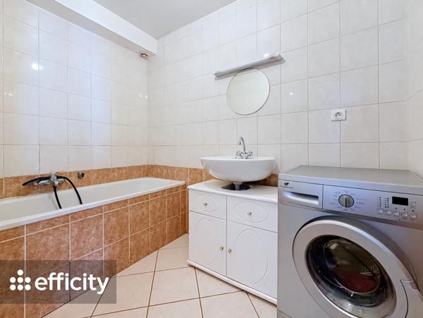 Appartement
         3 pièces
        - 88 m² Exclusivité 299 000 € *