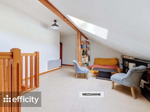 Appartement
         3 pièces
        - 88 m² Exclusivité 299 000 € *