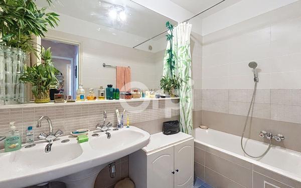 Appartement à vendre    2 pièces • 48,82 m2 Juan-les-Pins - Antibes