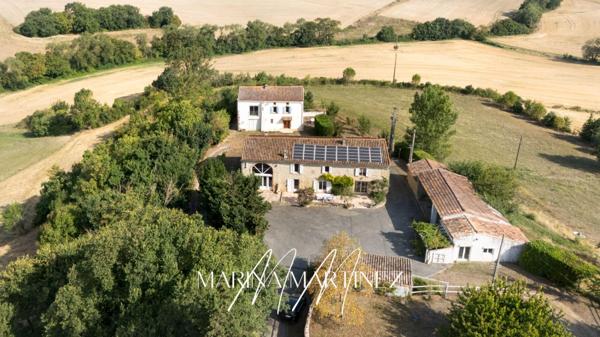Propriété de caractère de 362 m² habitables - plusieurs dépendances et près de 7 hectares - Proche Castelnaudary