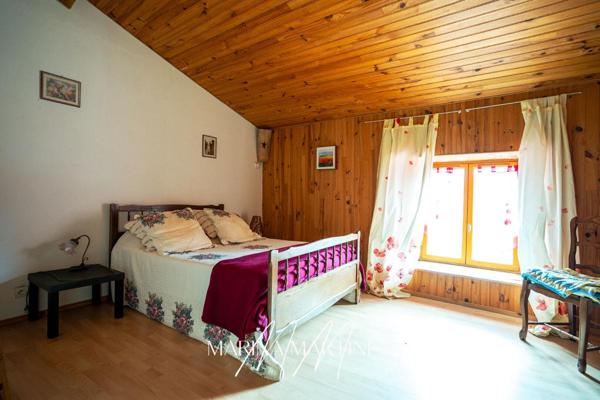 Propriété de caractère de 362 m² habitables - plusieurs dépendances et près de 7 hectares - Proche Castelnaudary
