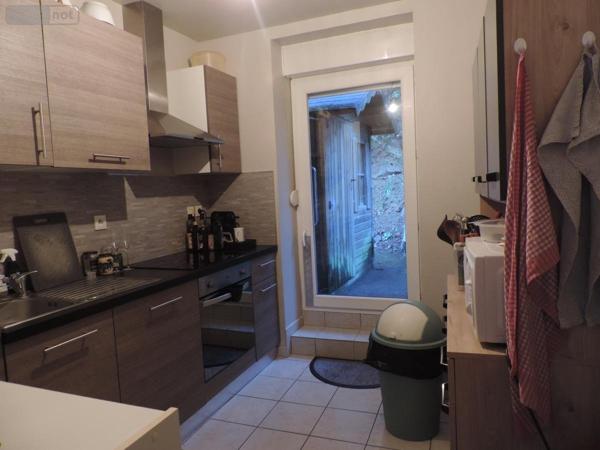 Immeuble à vendre à Belle-Isle-en-Terre dans les Côtes-d'Armor (22810), ref : 22069-1903