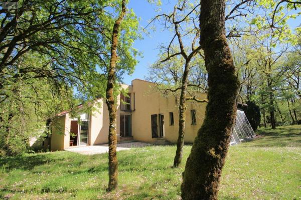 Maison à vendre à Villefranche-de-Rouergue dans l'Aveyron (12200), ref : 3211