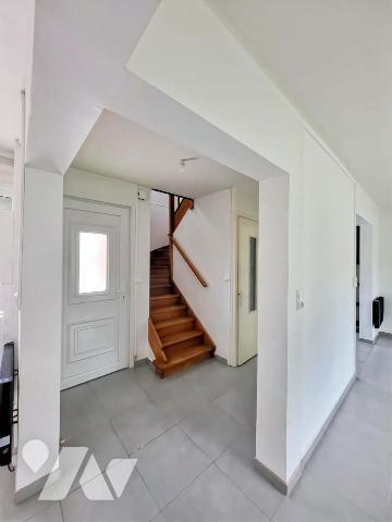 Charmante maison rénovée des années 60 avec jardin exposé plein sud